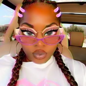 Meet your Posher, Marlene